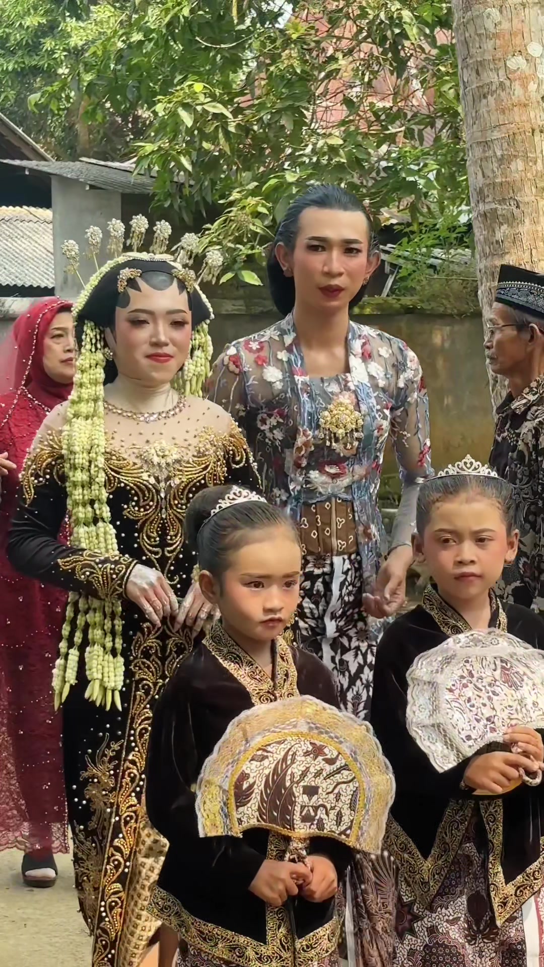@Mbak Sari || Cucuk Lampah