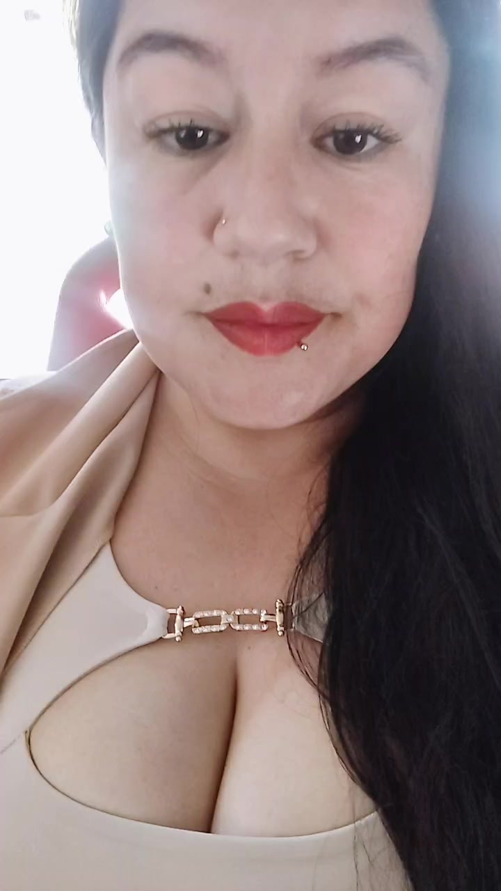 @jazminvalencia305