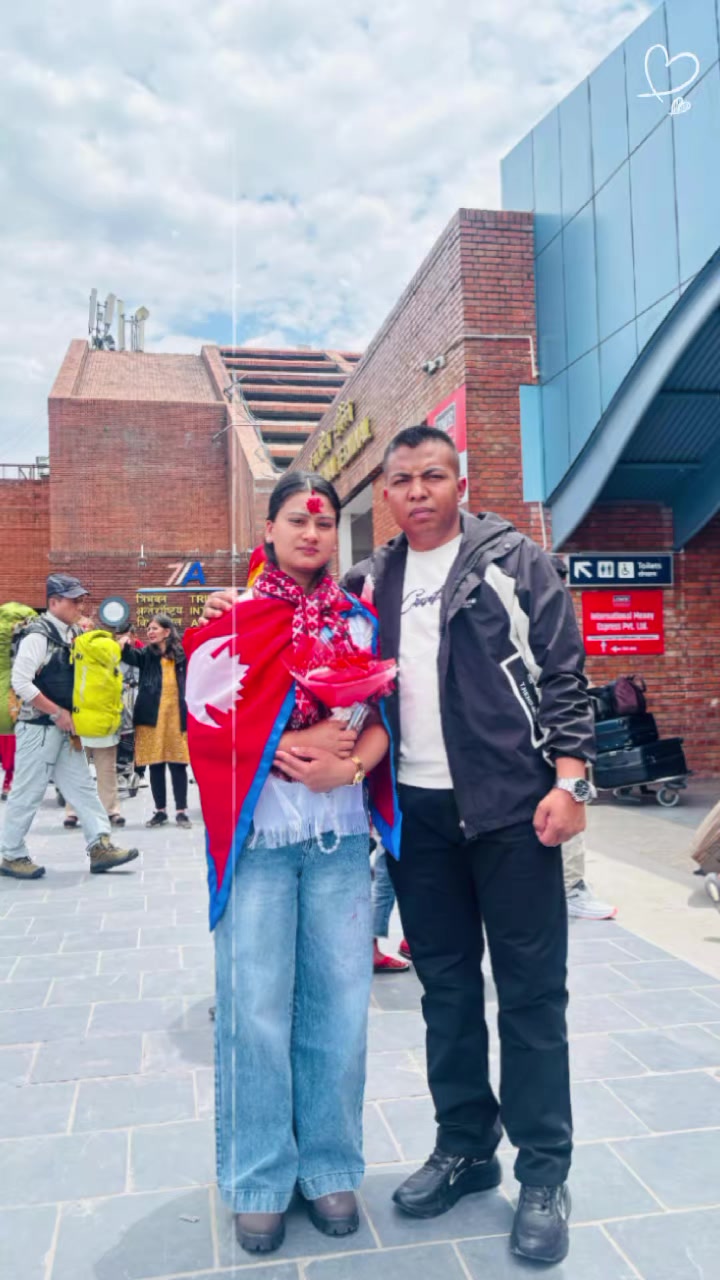 @LAHURE BOY ASHIS KHADKA