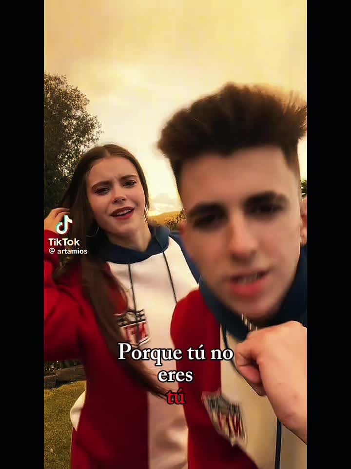 @Edit de abril y Valeria 💜