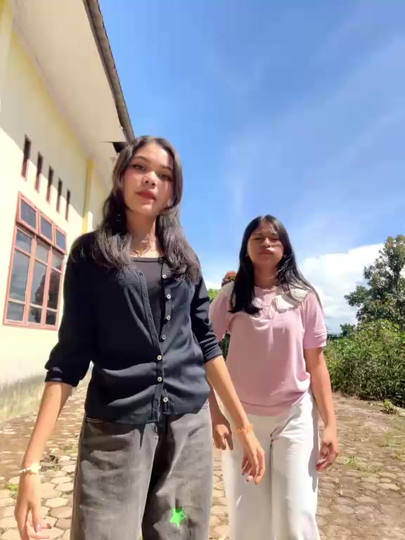 @tia