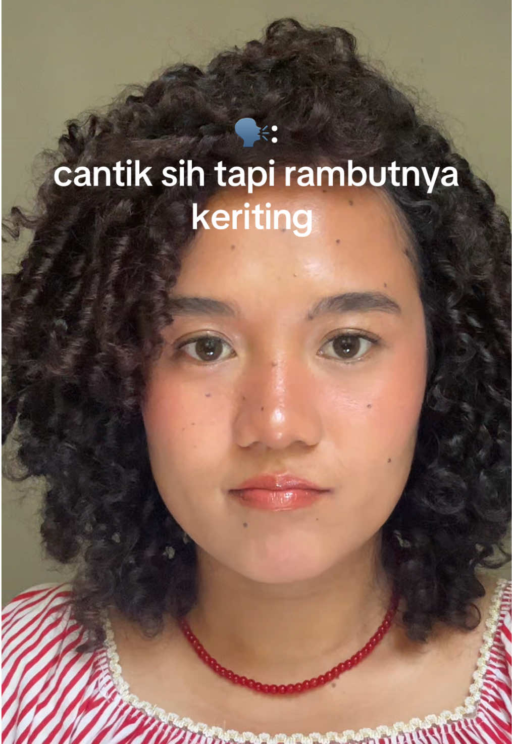 @veenique_