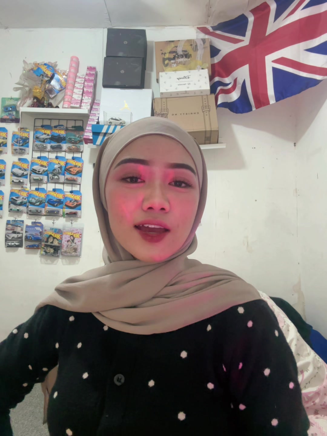@𝐚𝐧𝐢𝐬
