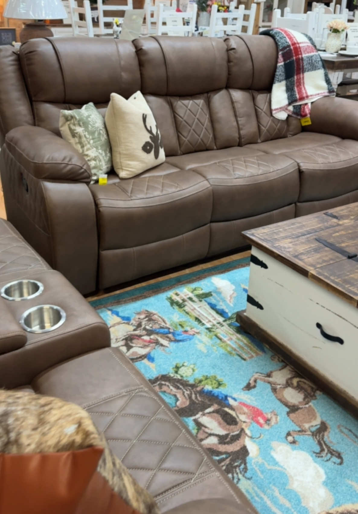 @RusticFurnitureDepot