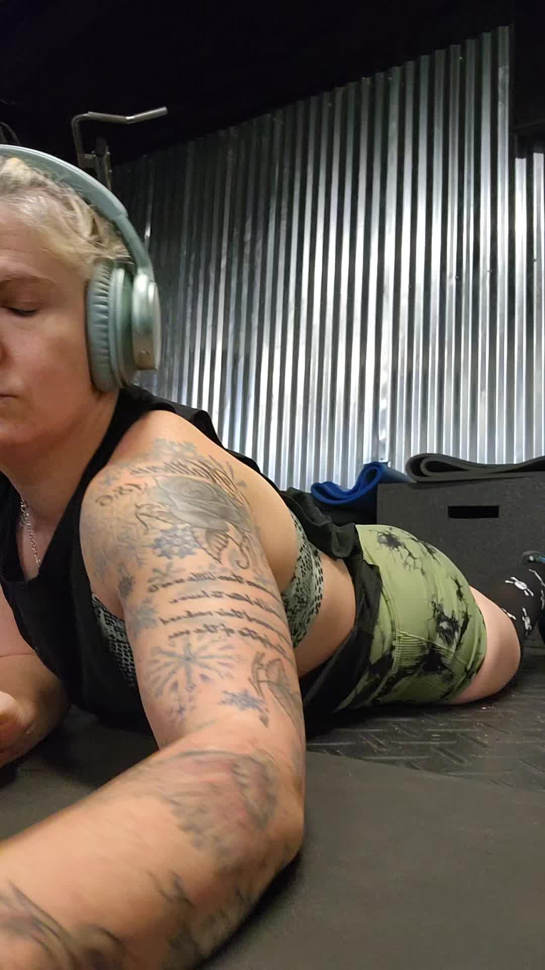 @Liz19