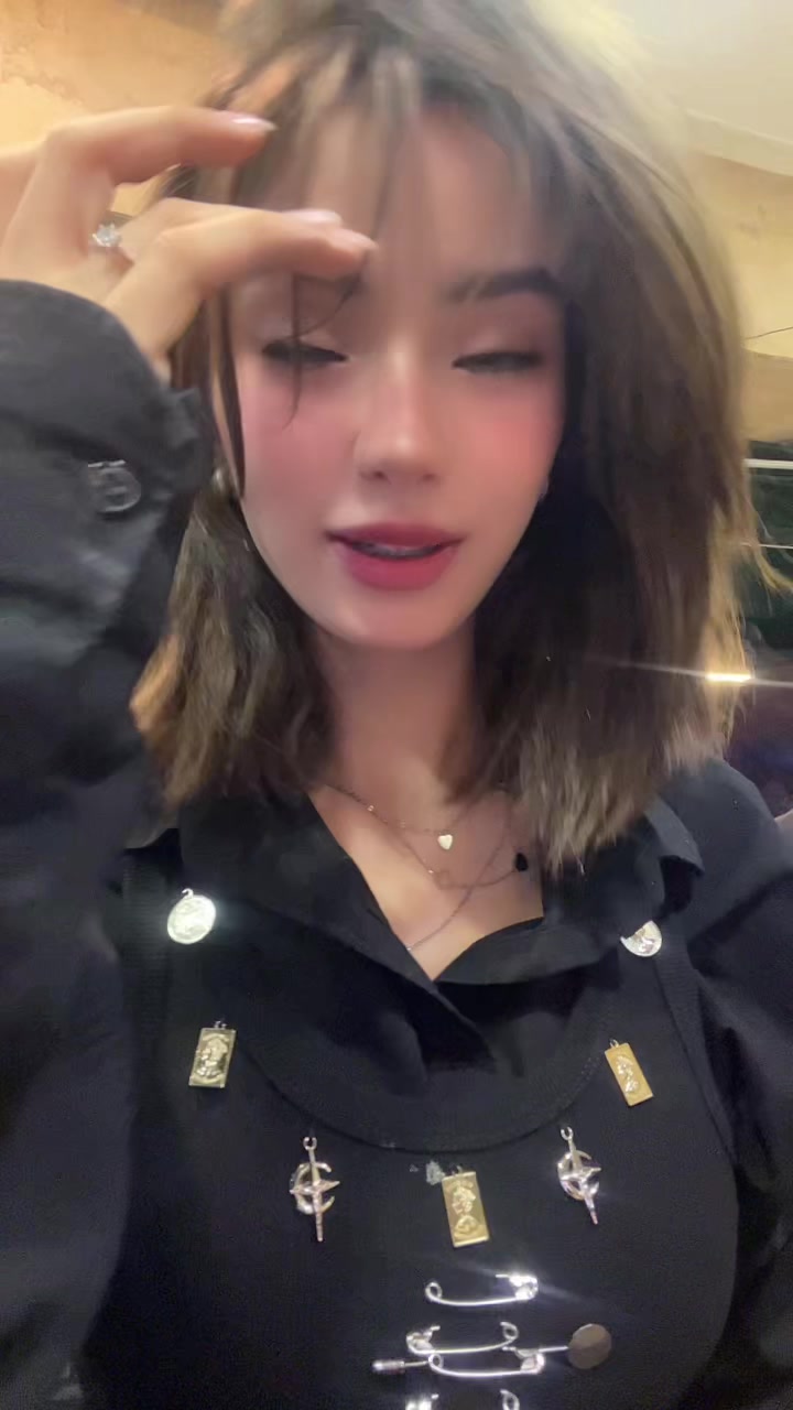 @Farangis