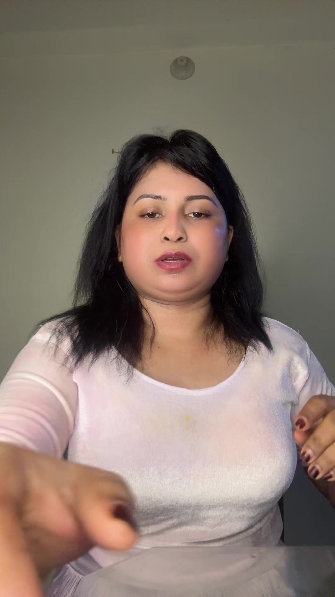 @Sharmin Shila cream apađ
