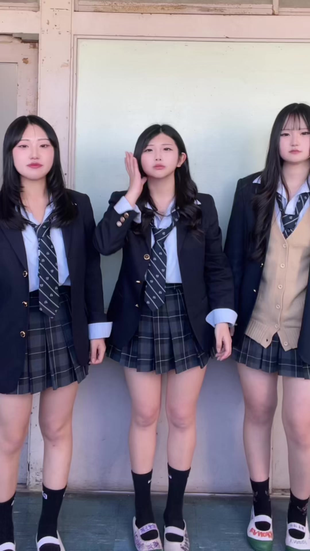 @せりな