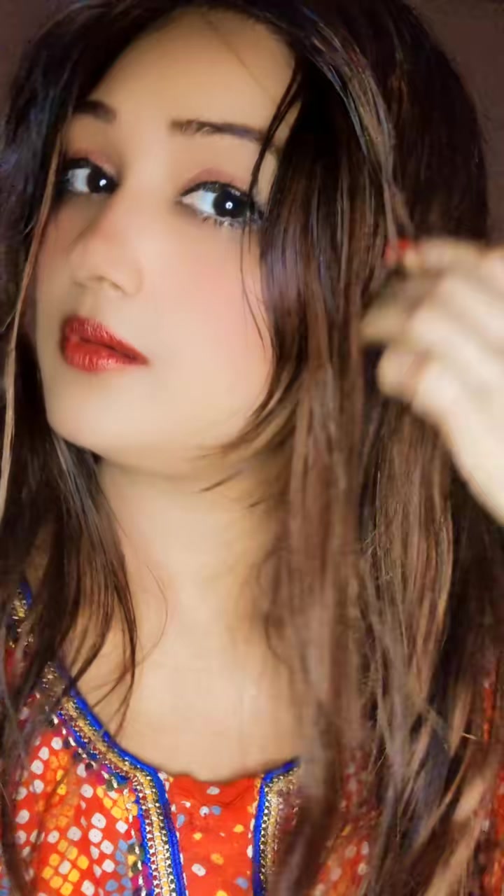 @✷🦋MISS◕❥◕KOMAL🦋✷