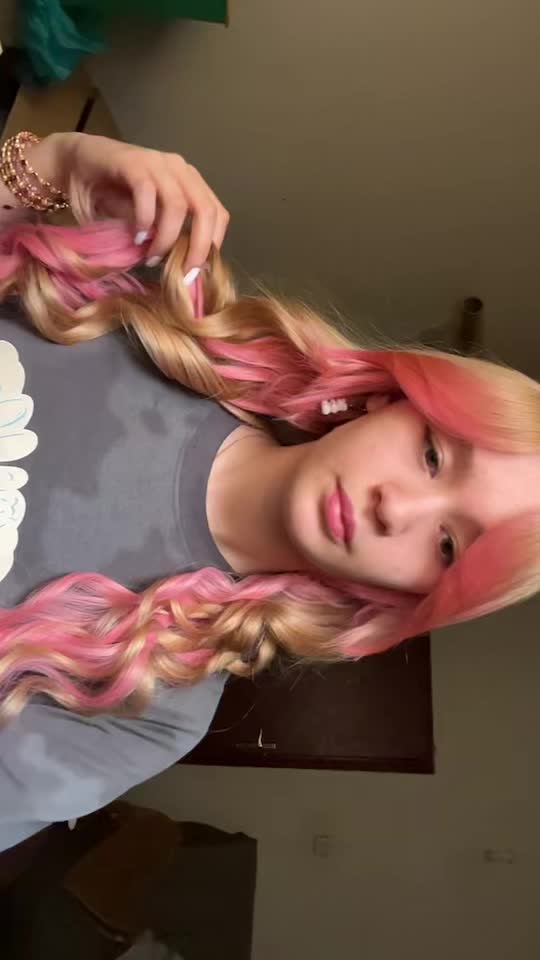 @pinkblondie30
