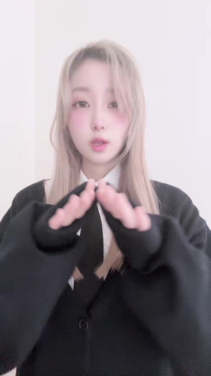 @🤍𝐍𝐄𝐍𝐄 💚