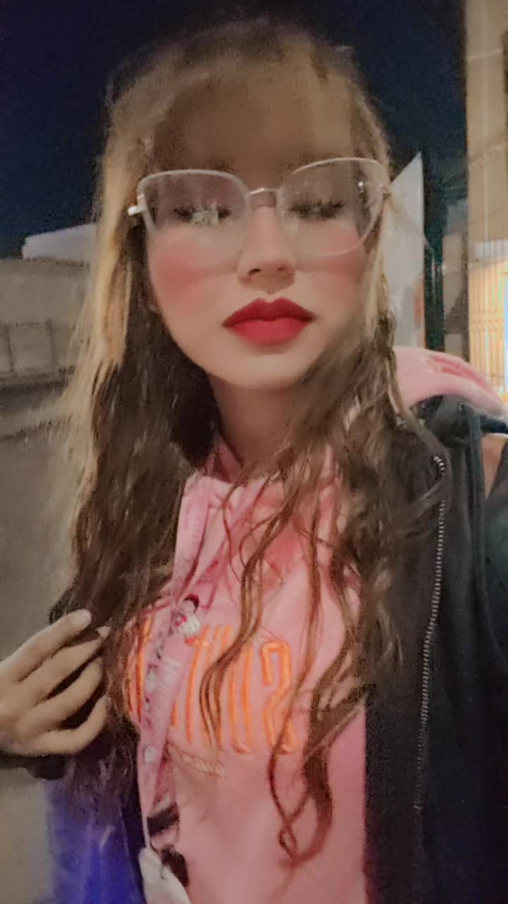 @Lola Juarez Flores