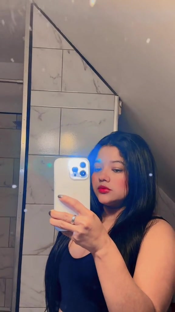 @Morenita, linda