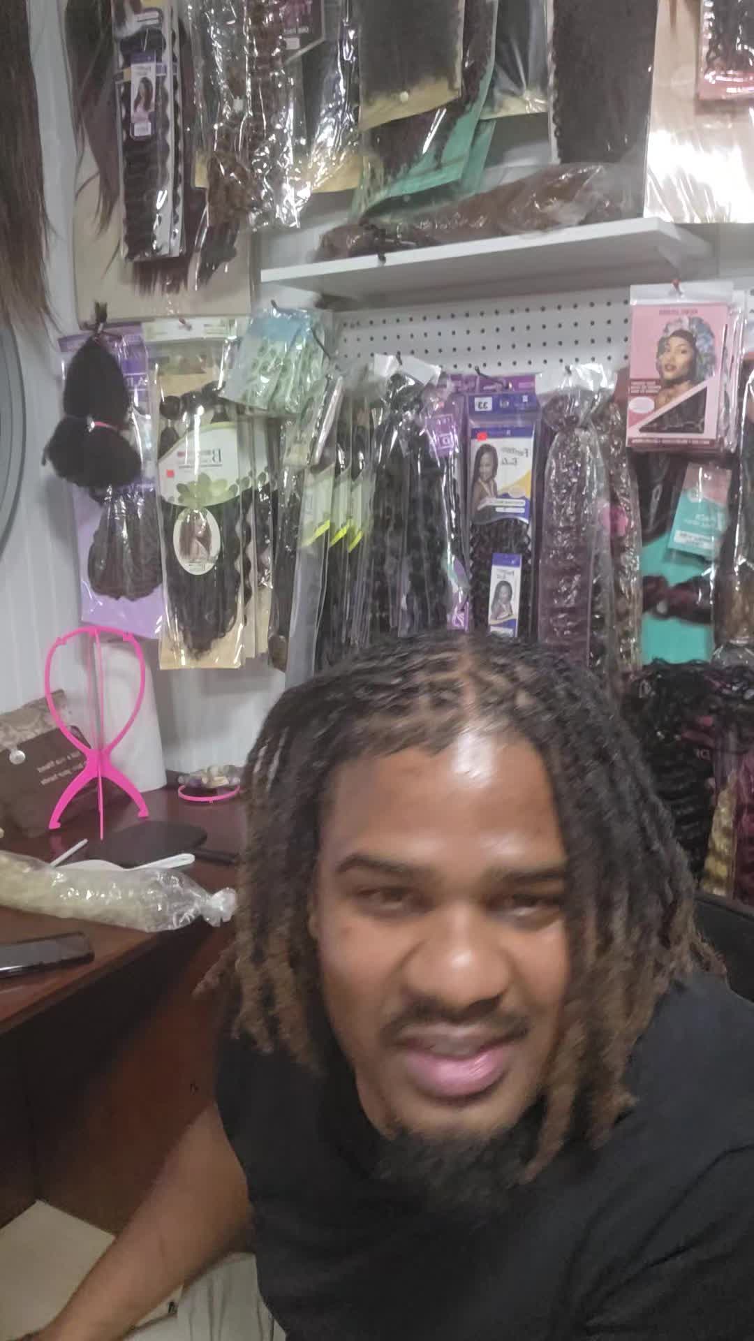 @toyerr_ hair