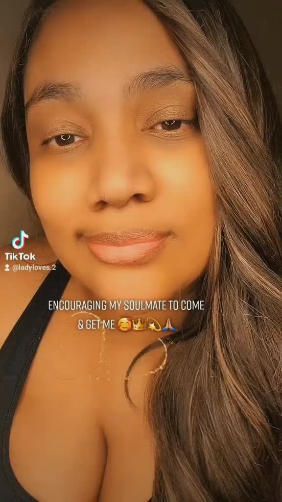 @JustLadyLoves
