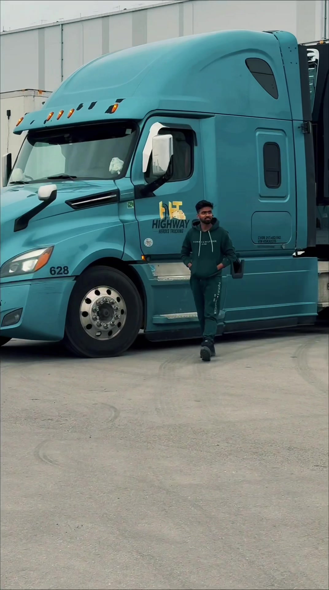 @Anojan 🇨🇦