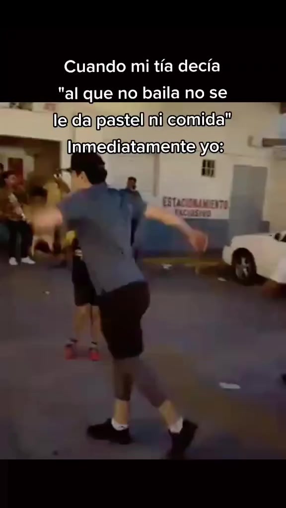 @✨Patr&oacute;n Alex✨🧛&zwj;♀️🍯MEMES😅🦁