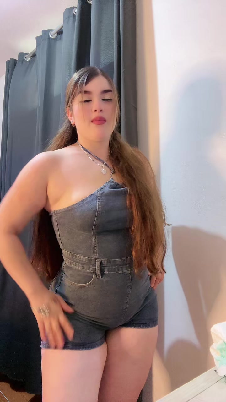 @María