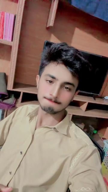 @😎MhaR Sadaqat SiPrA 😎