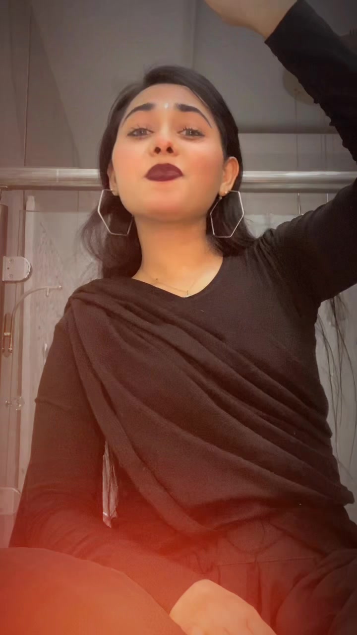 @🧿Anisha Ani💔