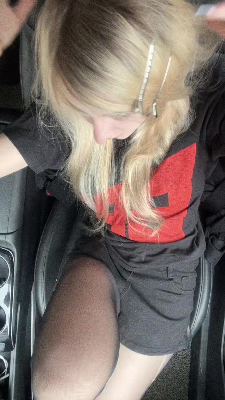 @kisswnnyc