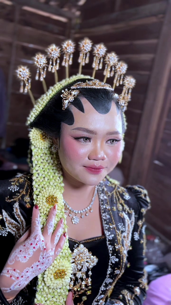 @NitaFeby_Hairdo | MagetanNgawi