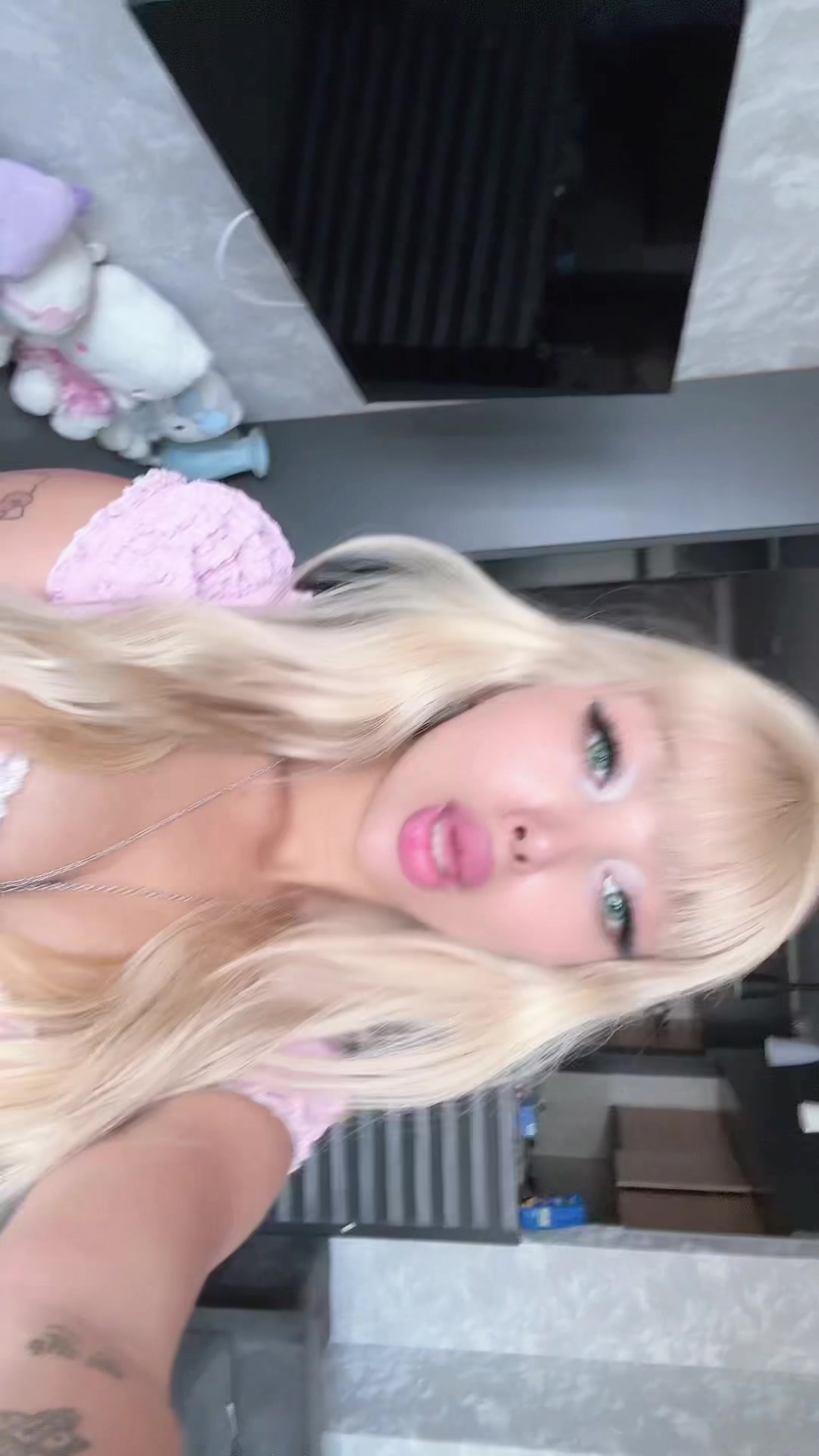 @Arianaranjbr