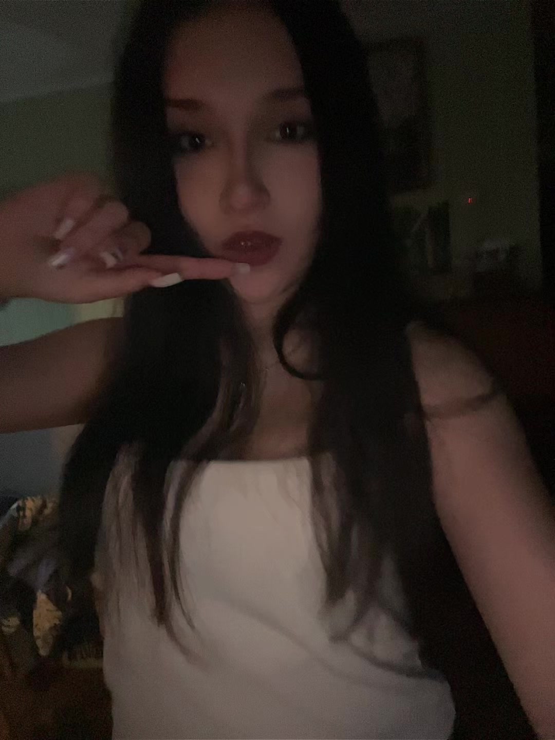 @Evvy👅