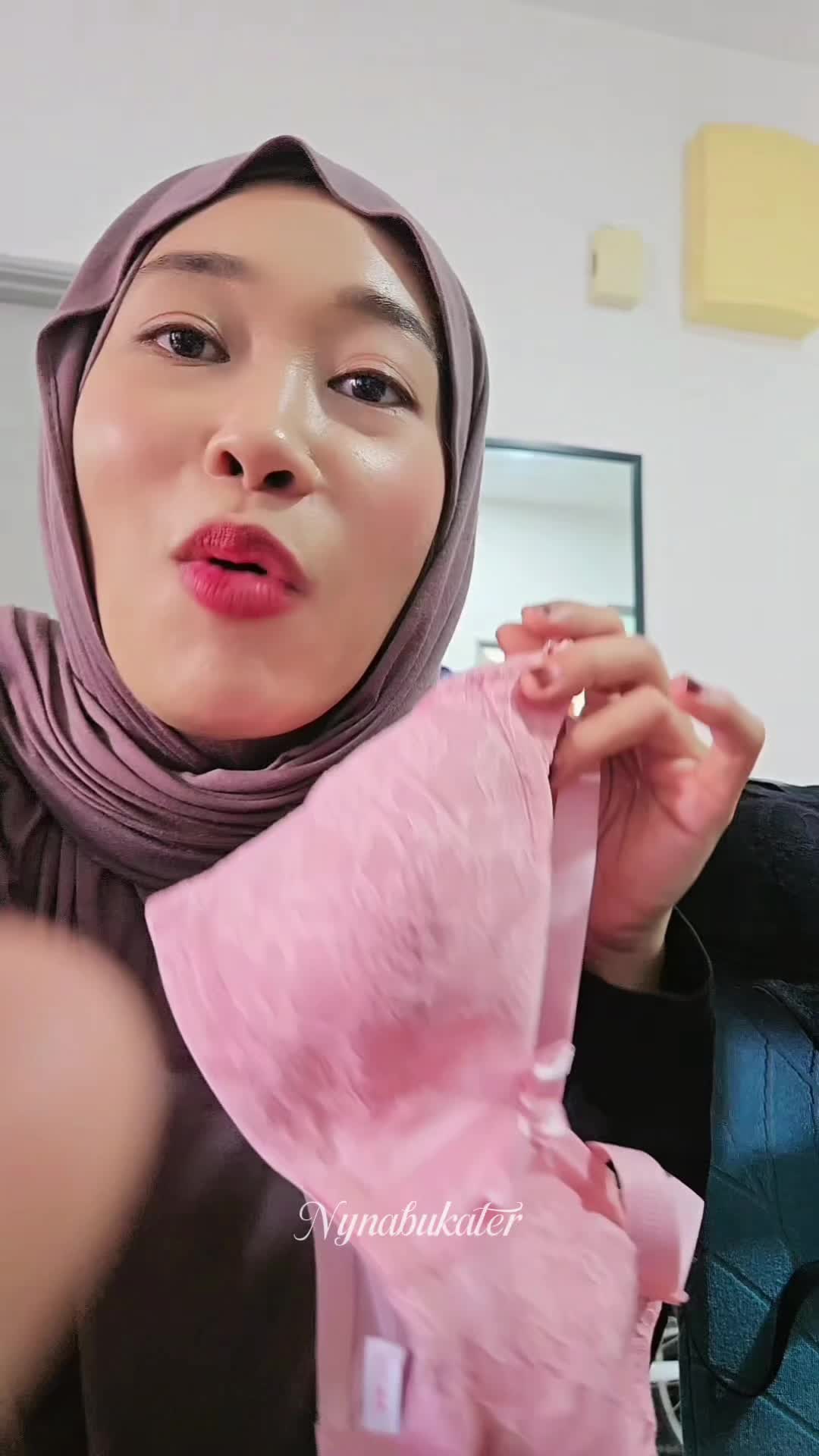 @Nynabukater