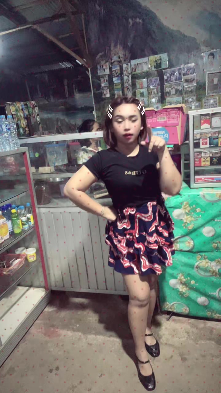 @julia frinella sari