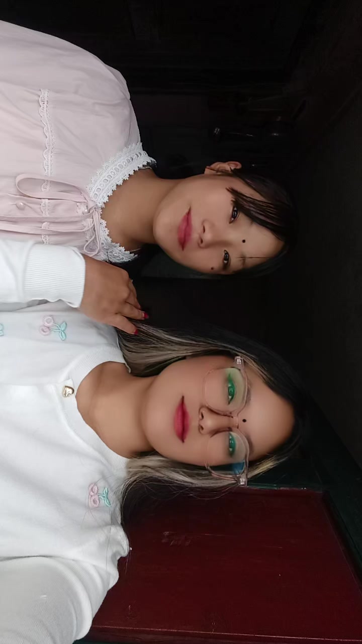 @🌿⃝βAayushma🇳🇵🇮🇶