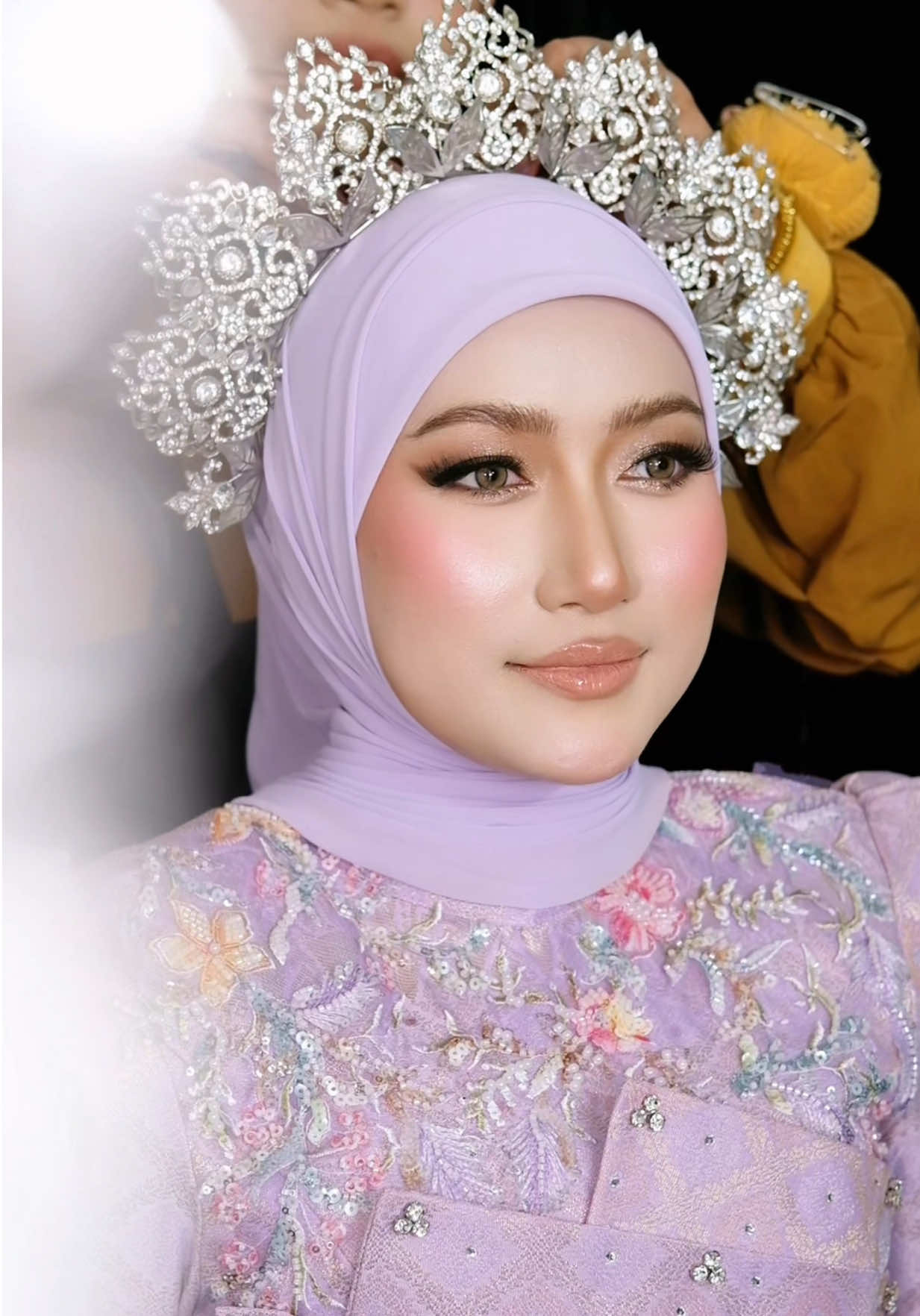 @NaddyNahar Makeup Artist