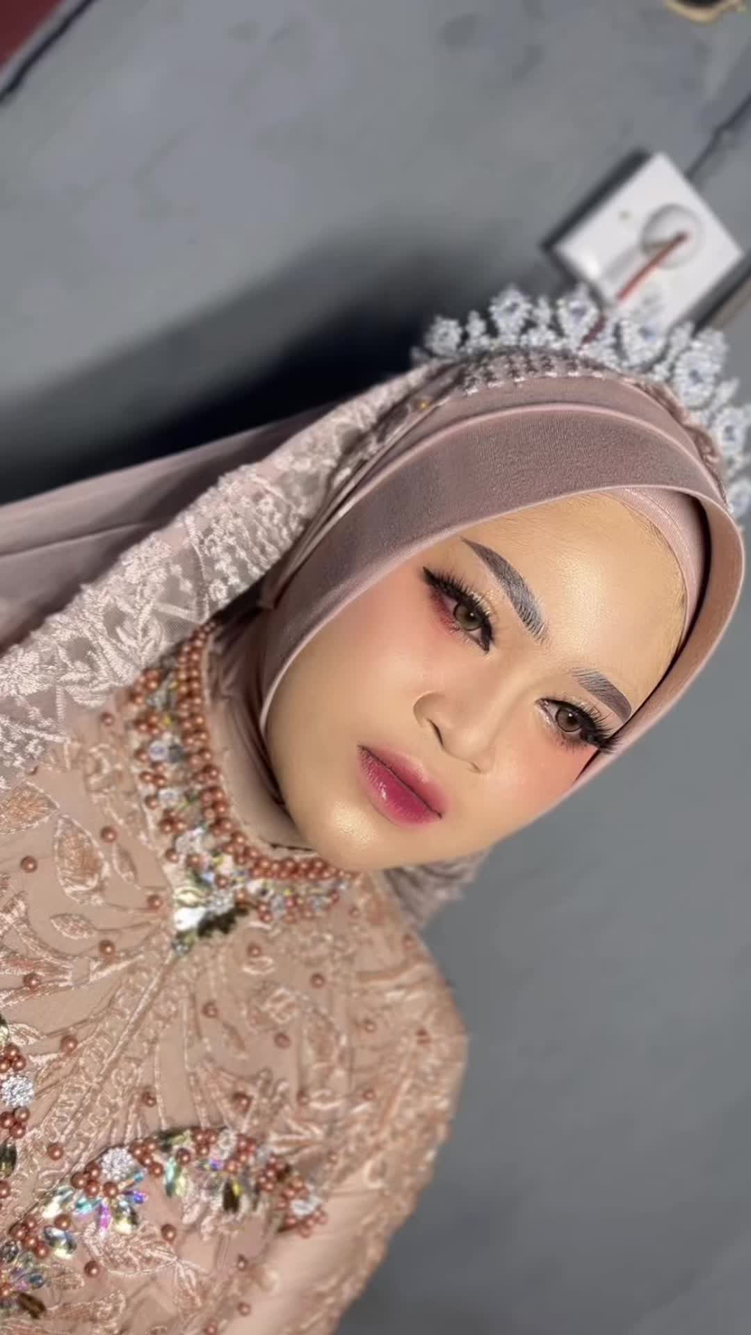 @Elysa_Makeup