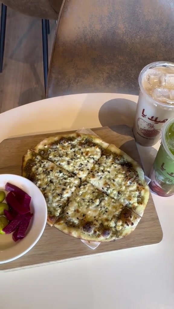 @Eat In Ontario 🍽️