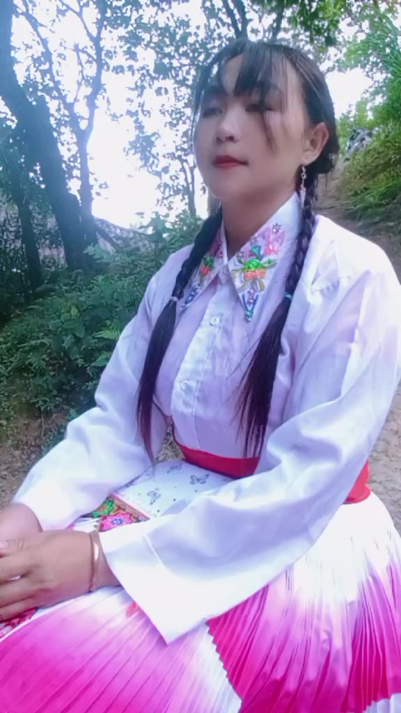 @xav yaj ntshis mus ưa av