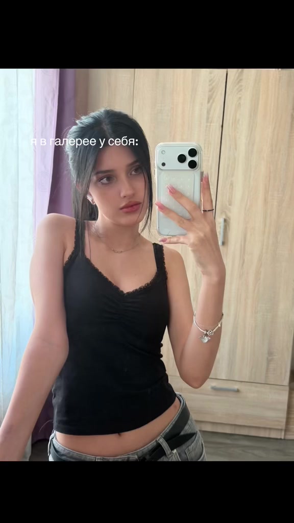 @laura