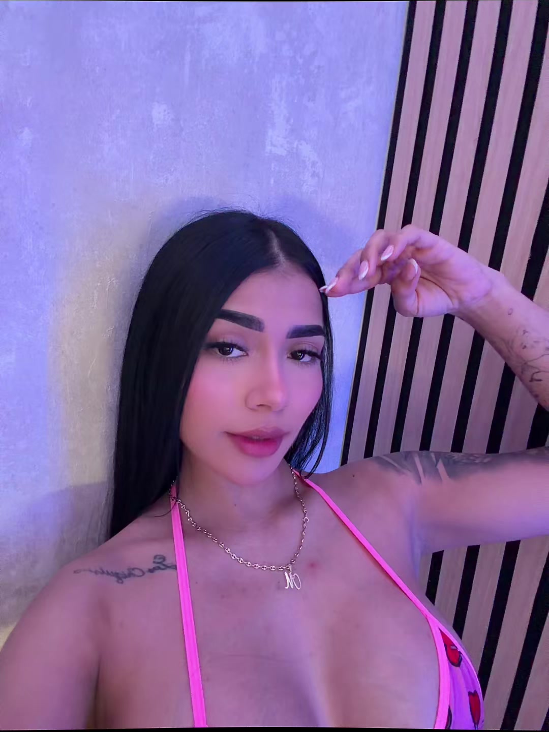 @Nalgona🍒