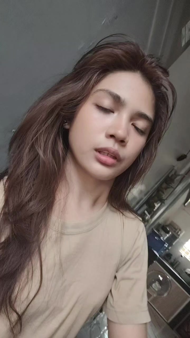 @Izellaikay