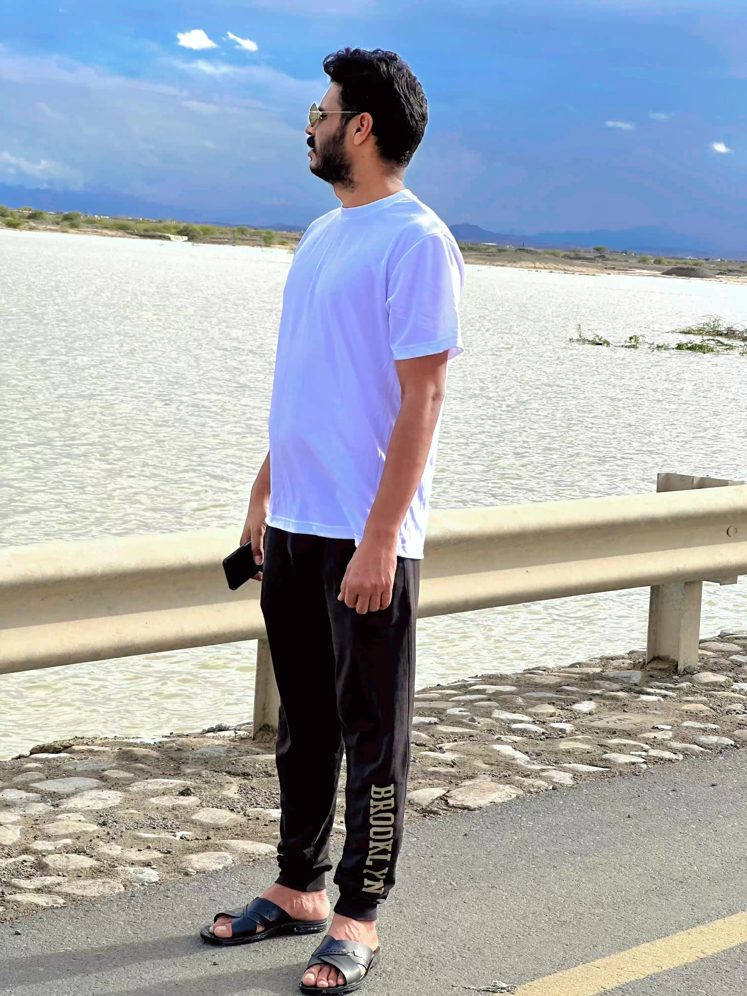 @Gurdaspuriaa🥃🥃