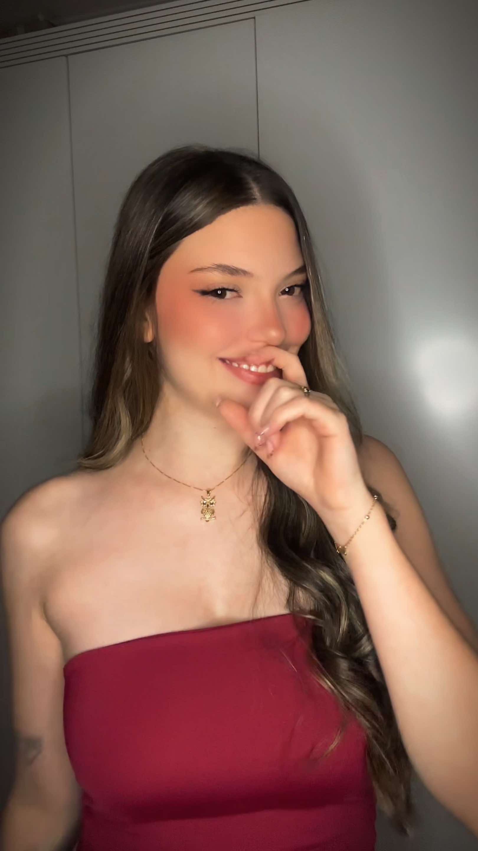 @Dani Real 🎀