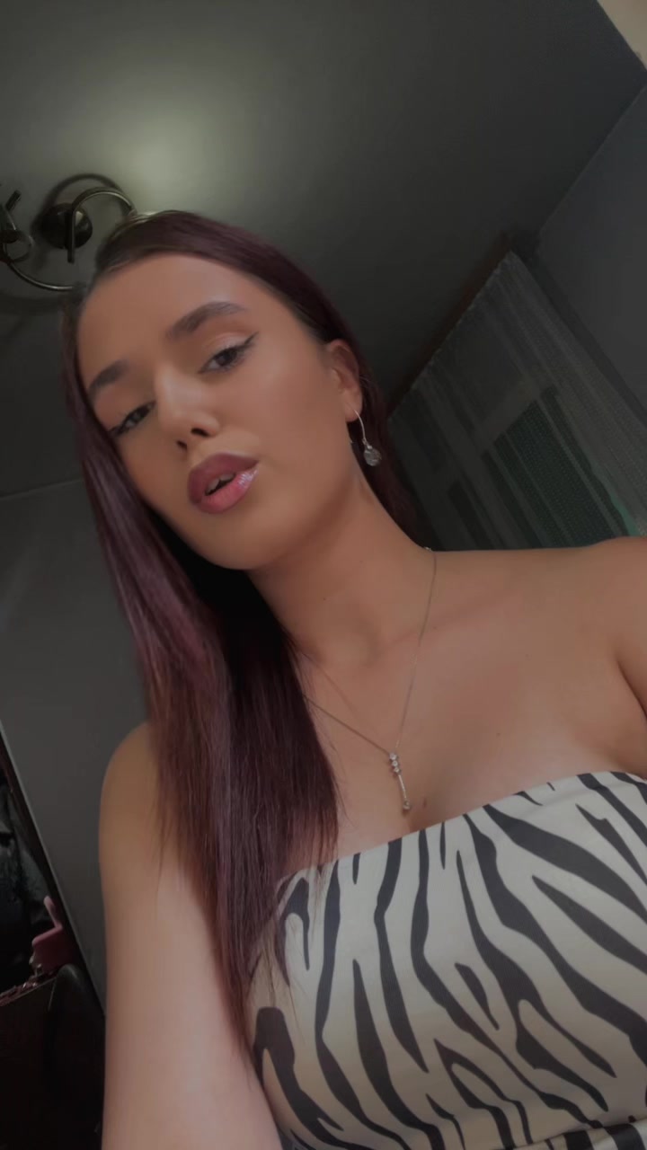 @elena