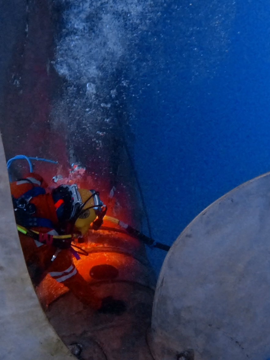 @auscomdiver