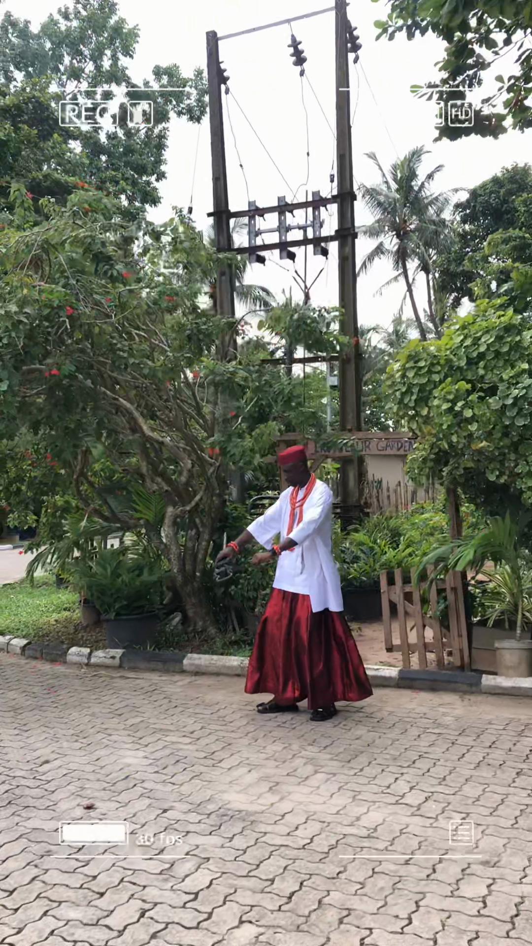 @PHOTOGRAPHER IN LAGOS/ALIMOSHO