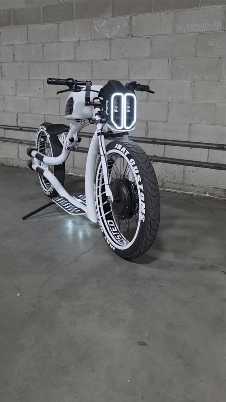 @Jrat Custom E-Bikes
