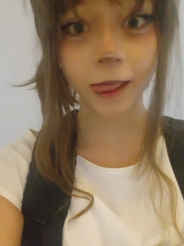@Emiii