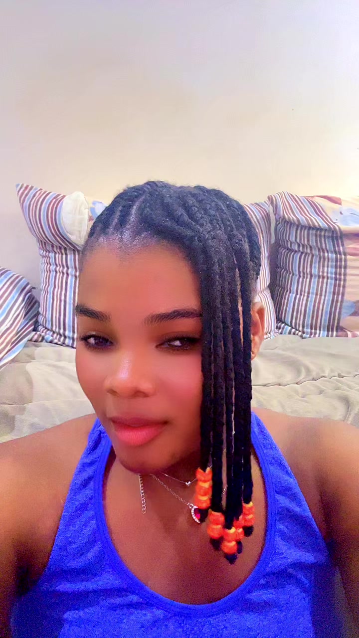 @flicitefeli