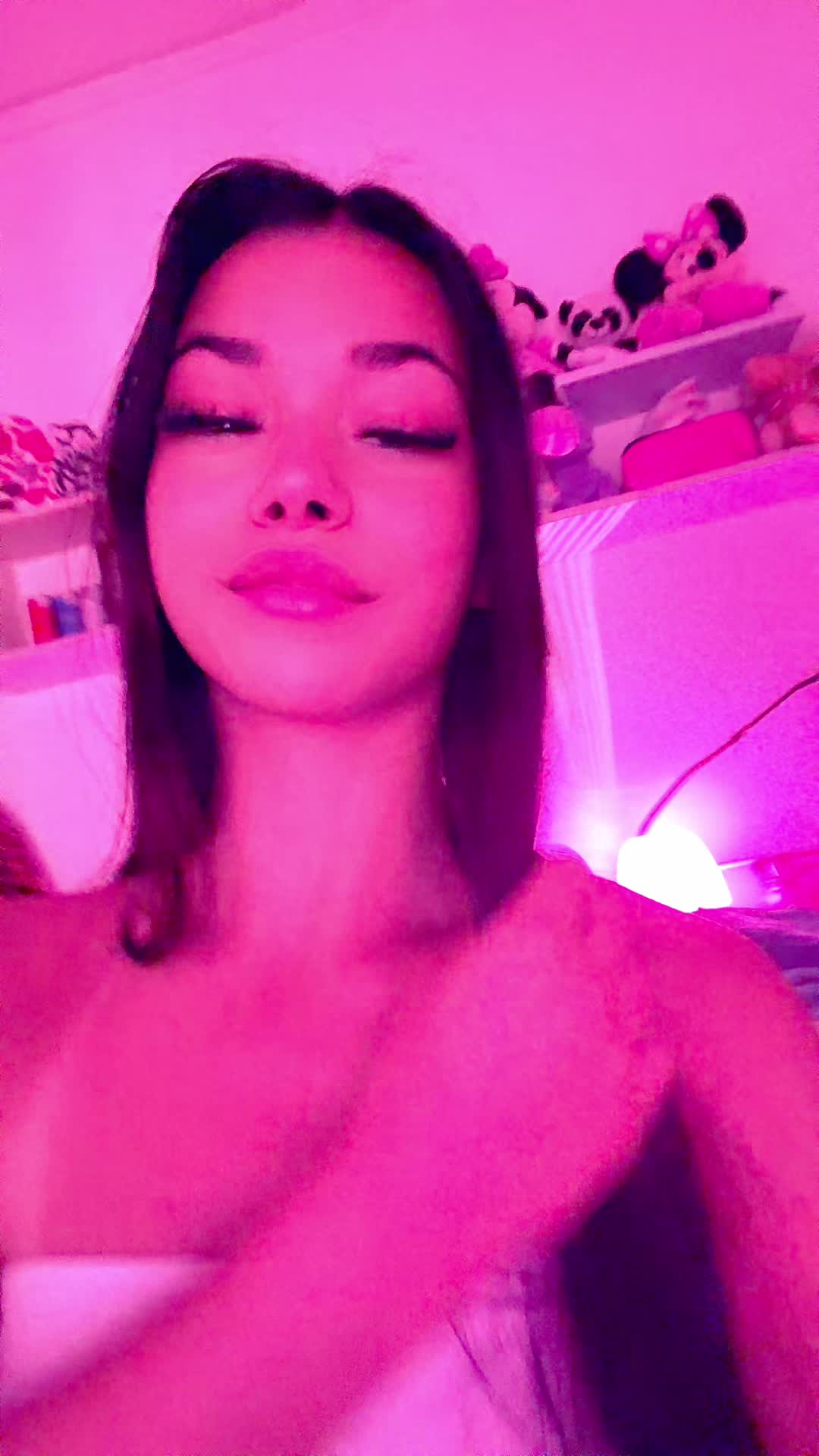 @E R I K A🦋