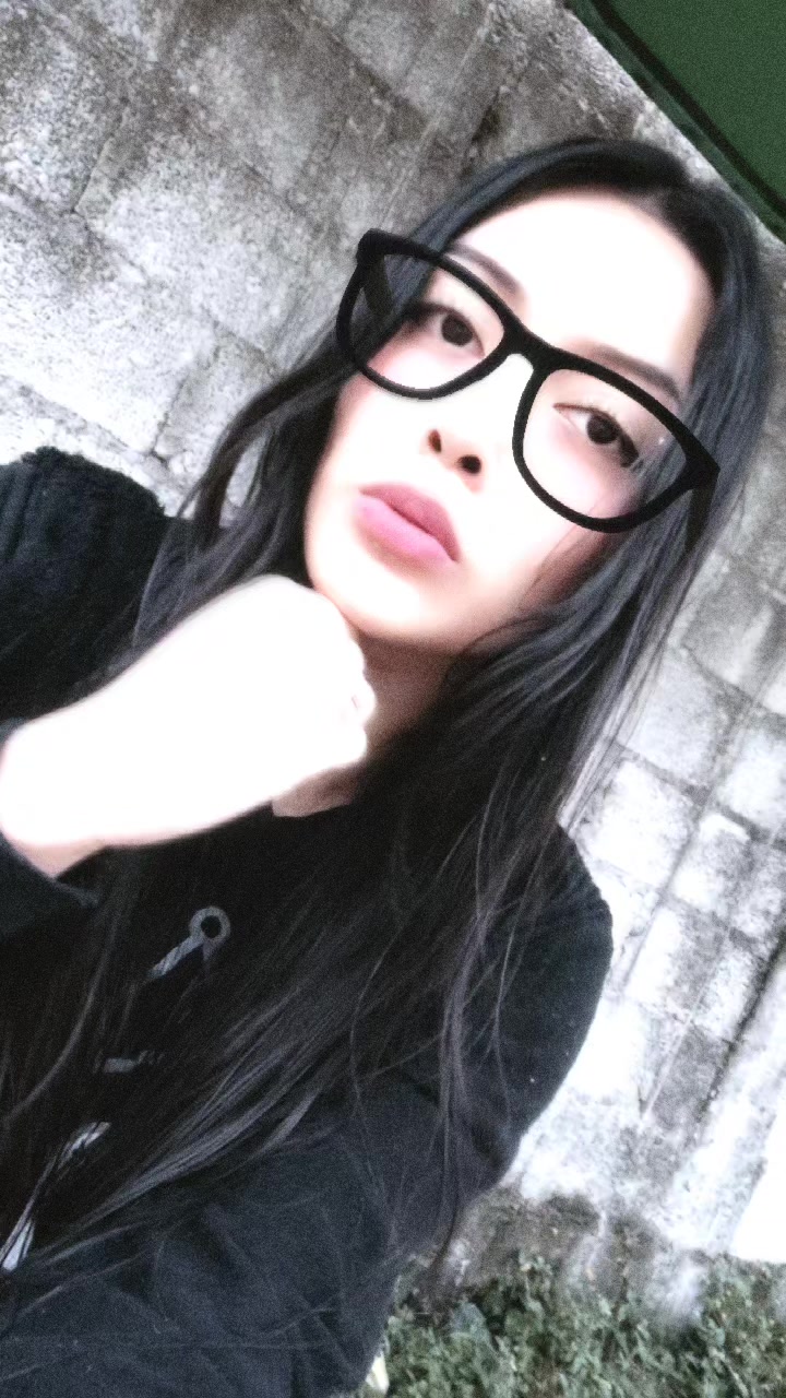 @yaretzi