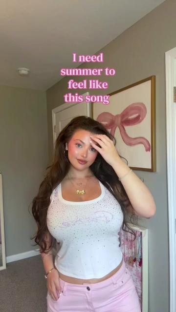 @Ellie Raine Glancy 🎀