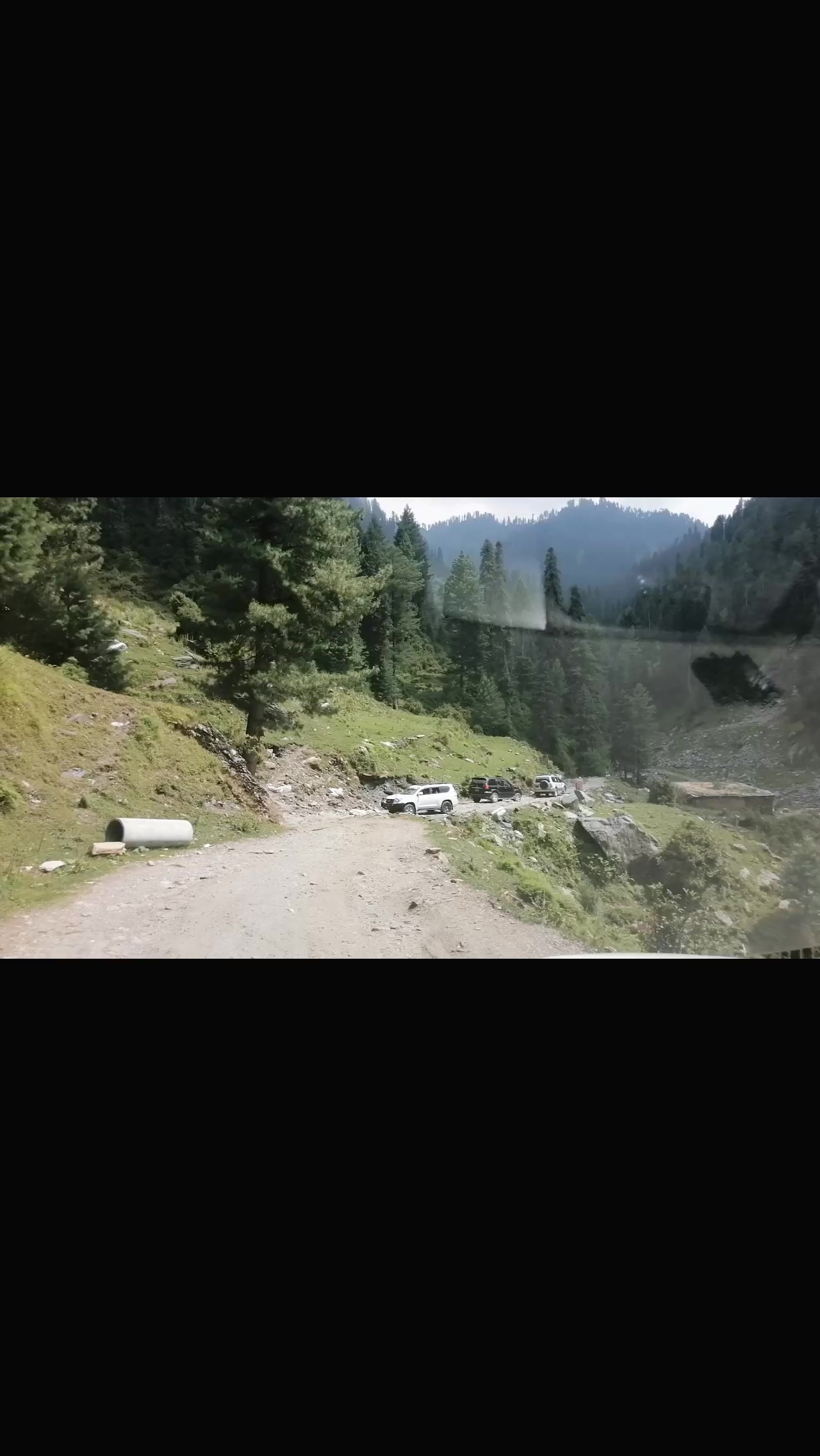 @Travel_with_Waqas